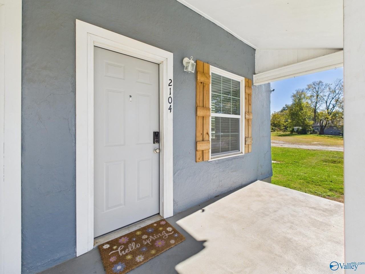 2104 Levert St Ne - Photo 5 of 21