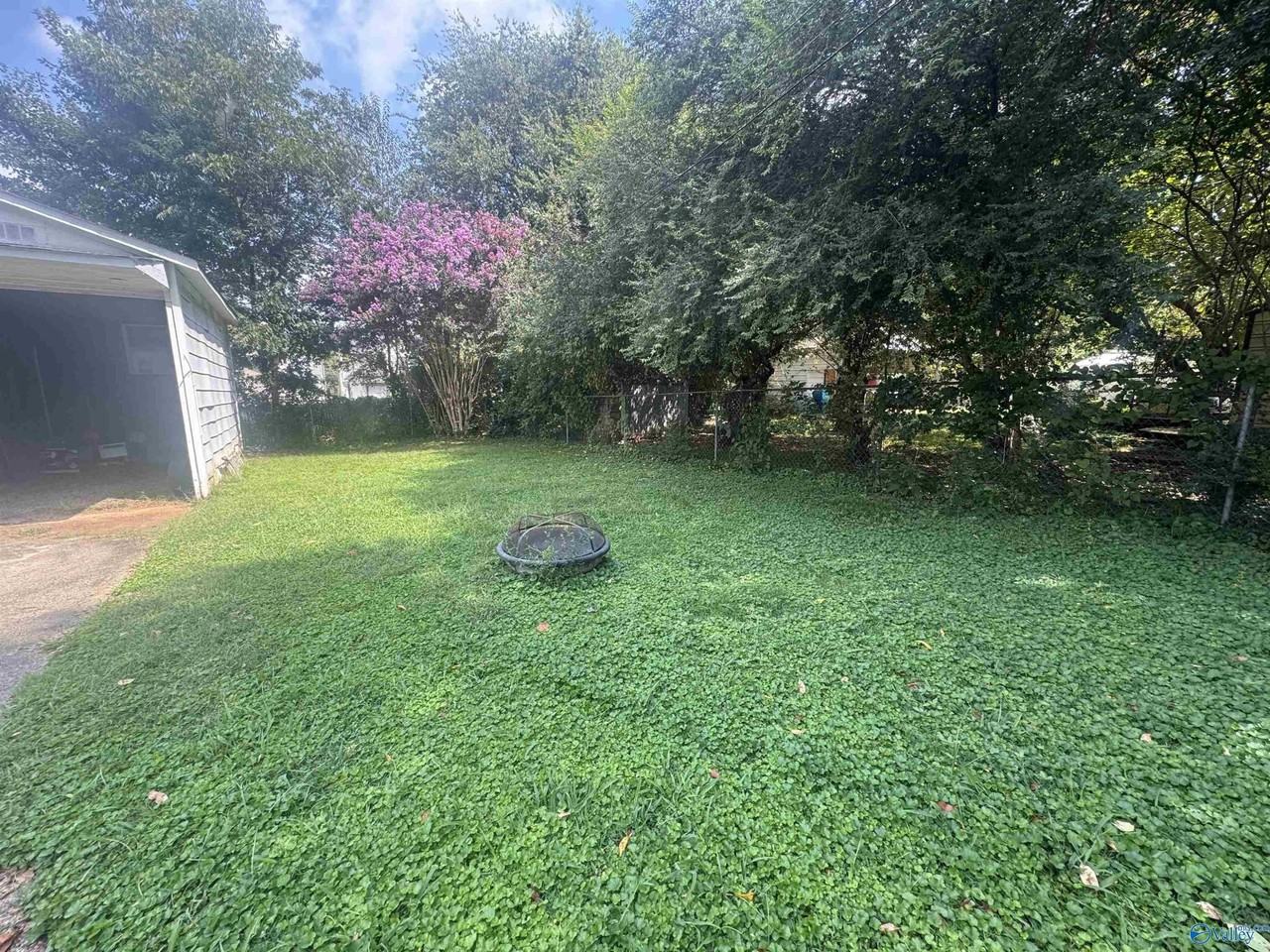 1113 Humes Ave Ne - Photo 4 of 24