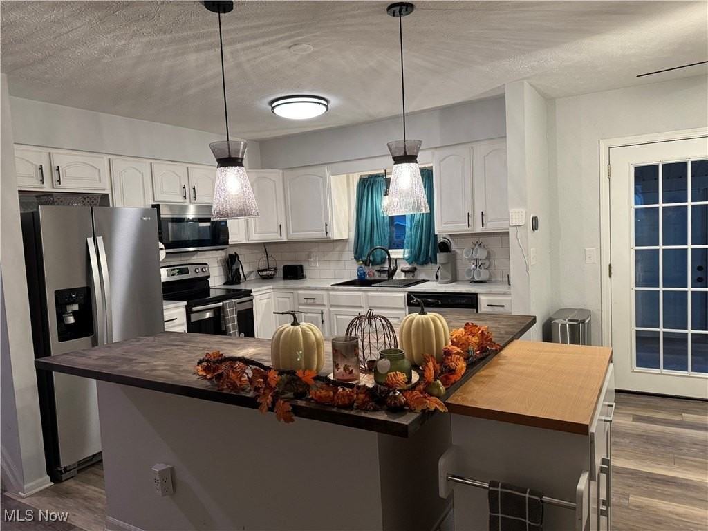 2713 Smith Rd - Photo 3 of 20