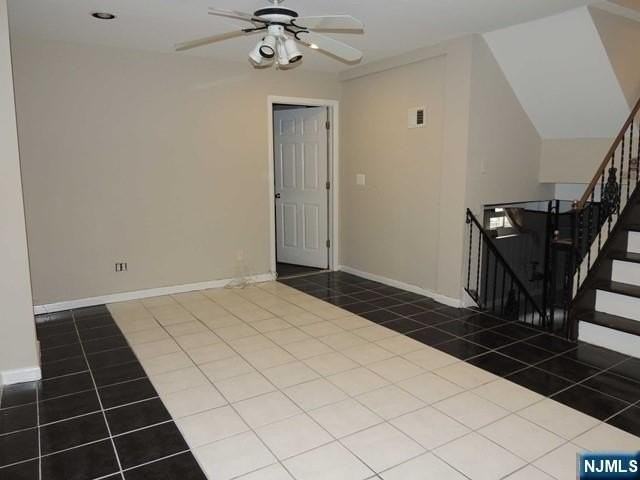 375 Chelsea St - Photo 6 of 19