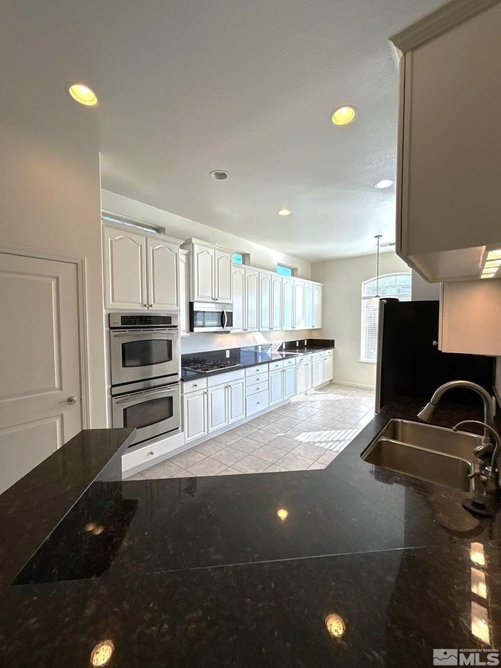 9900 Wilbur May Parkway - Photo 4 of 26