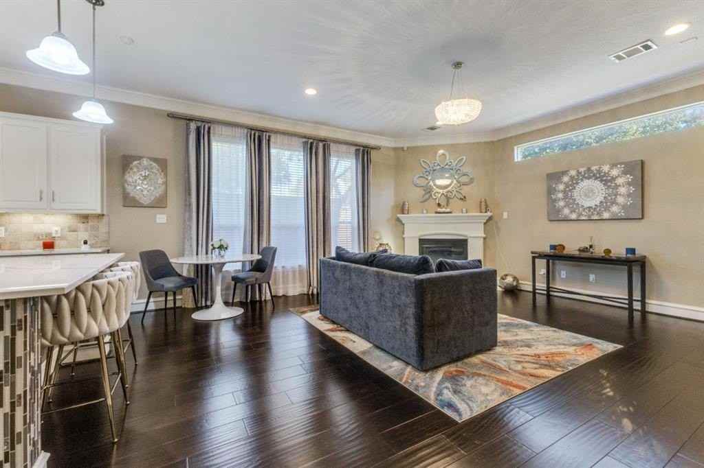 4931 Homer St - Photo 4 of 28