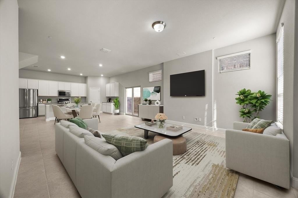 7621 Sunset Boulevard