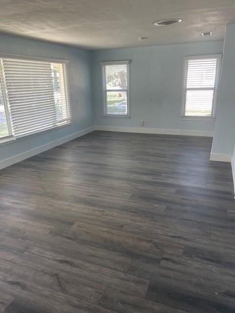 4300 Mackey Dr - Photo 2 of 15