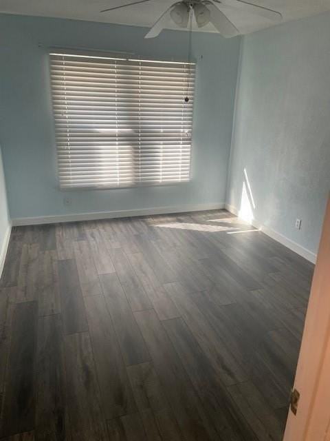 4300 Mackey Dr - Photo 4 of 15