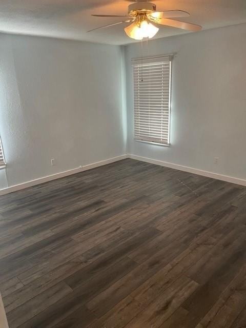 4300 Mackey Dr - Photo 5 of 15