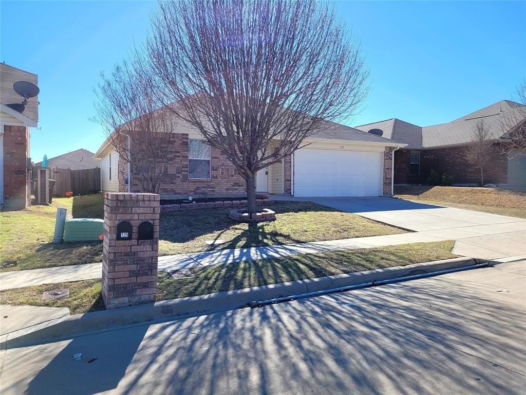 729 Santa Rosa Dr - Photo 2 of 14