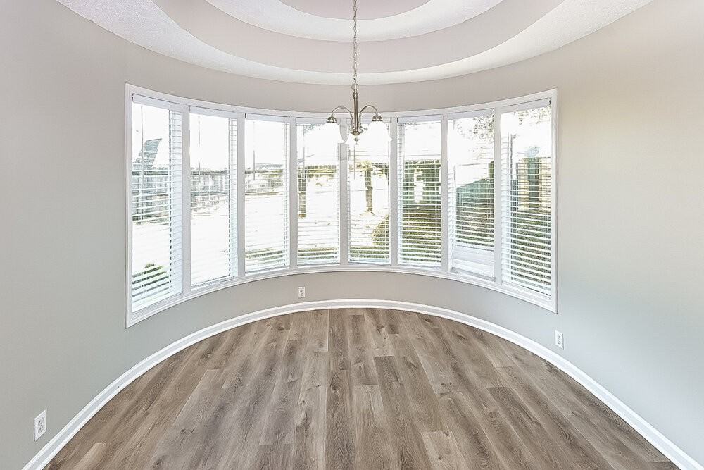 1960 E Chimneyrock Blvd - Photo 5 of 17