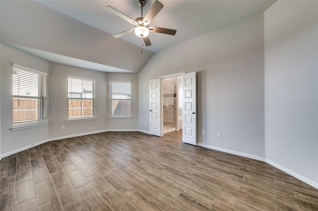 1419 Vinewood St - Photo 5 of 25