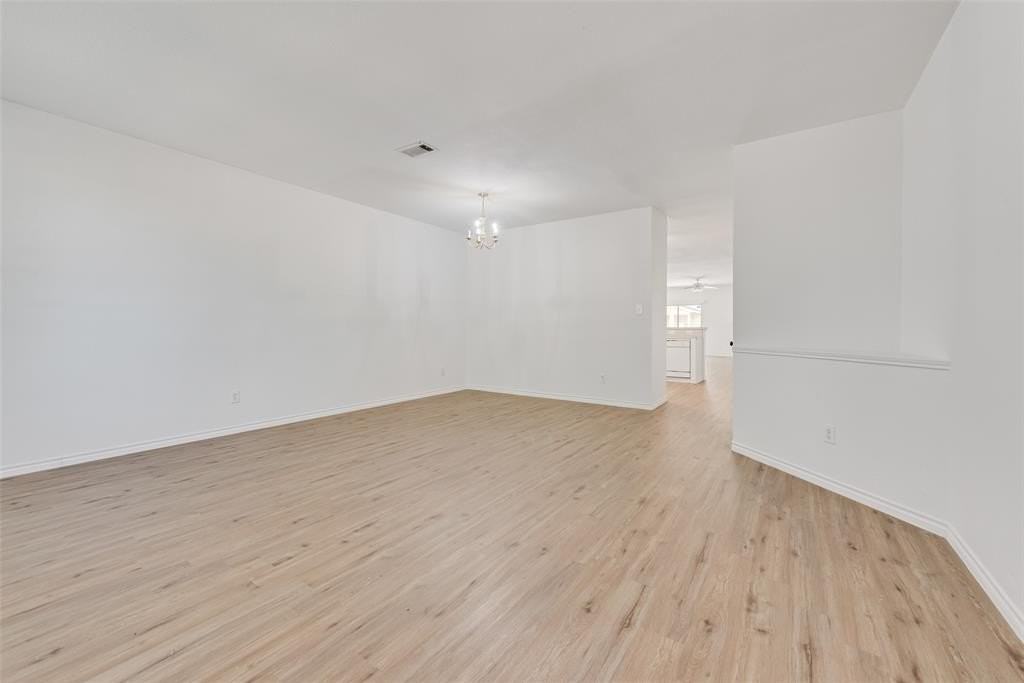 4176 Capstone Dr - Photo 4 of 21