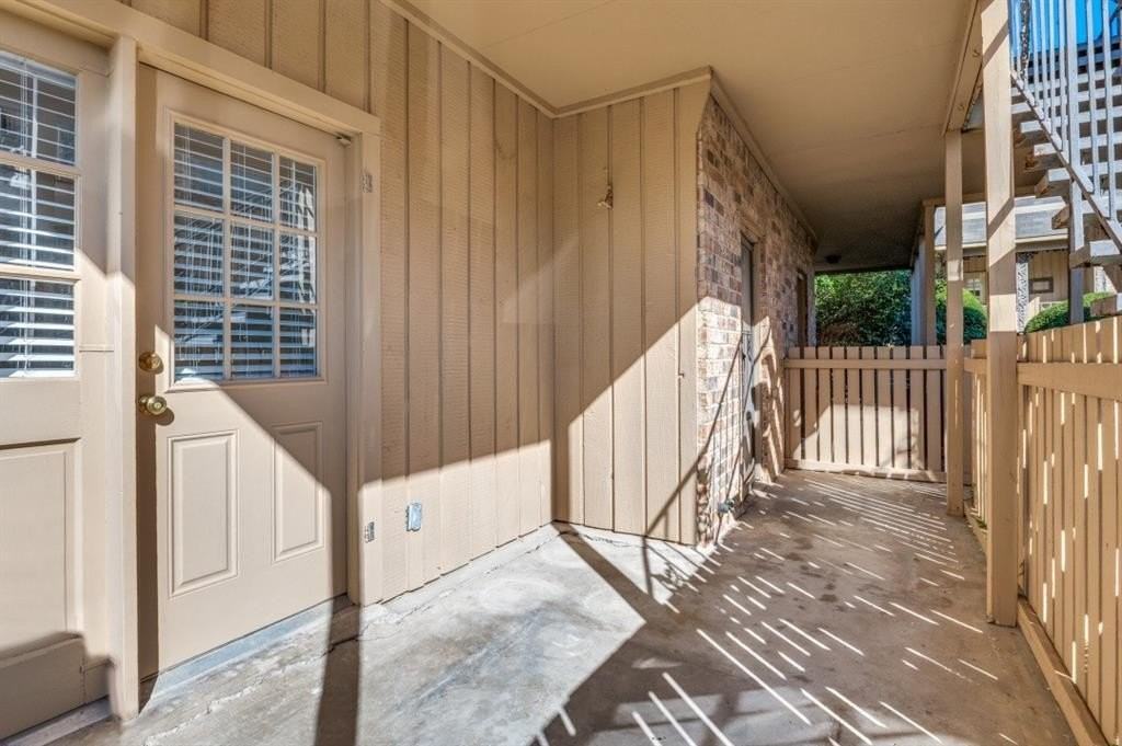 4409 Bellaire Dr S #113 - Photo 2 of 11