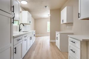 featured image of 2406 White Oak Trl