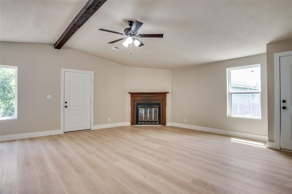 2406 White Oak Trl - Photo 4 of 8