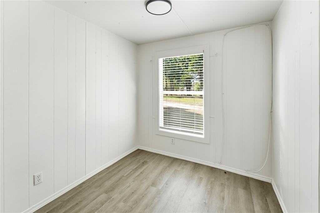 4012 County Road 3190 - Photo 7 of 15