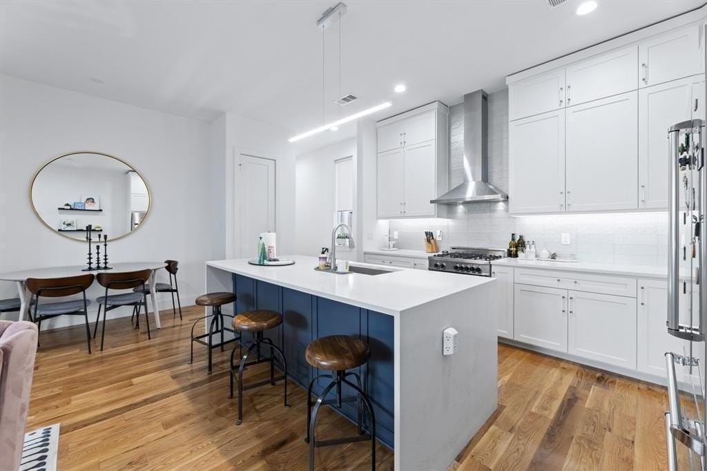 2311 N Carroll Ave #B - Photo 3 of 23