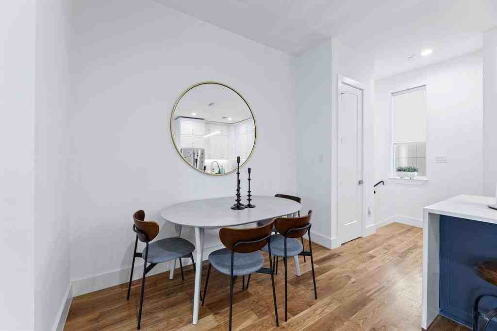 2311 N Carroll Ave #B - Photo 7 of 23