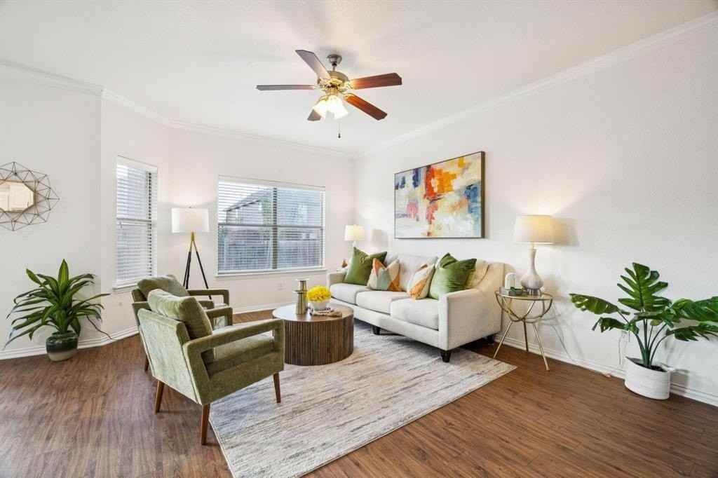 12145 Walden Wood Dr - Photo 2 of 30