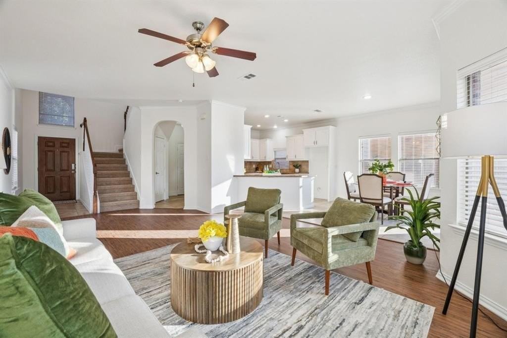 12145 Walden Wood Dr - Photo 3 of 30