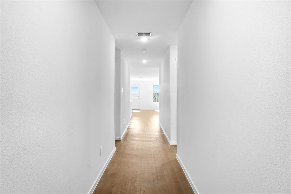 4913 Ivory Knoll Road - Photo 4 of 22