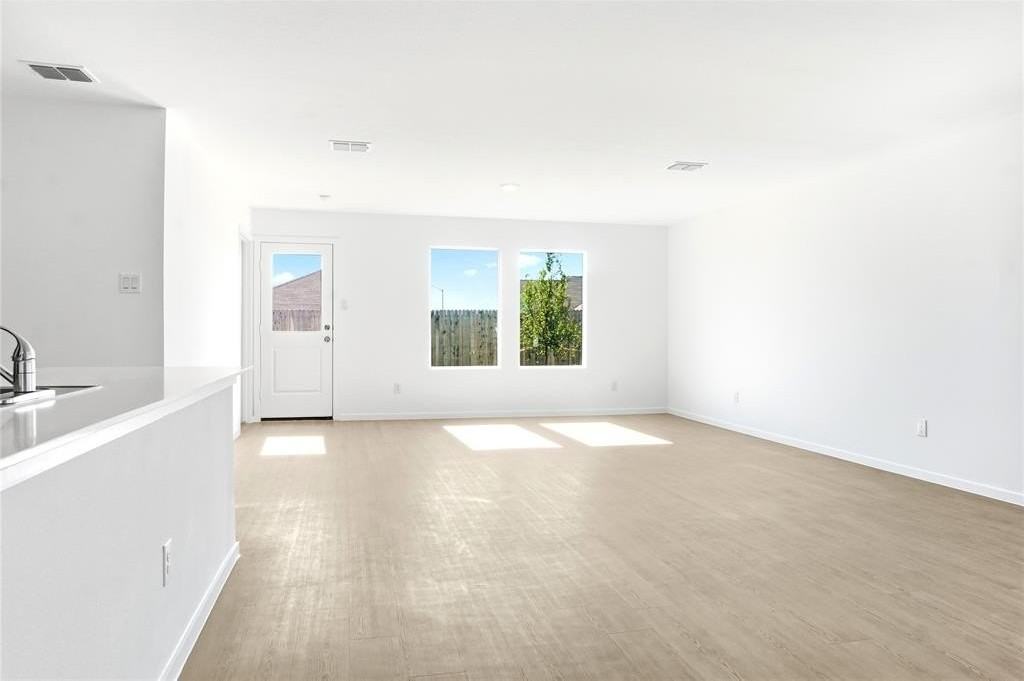 4913 Ivory Knoll Road - Photo 5 of 22