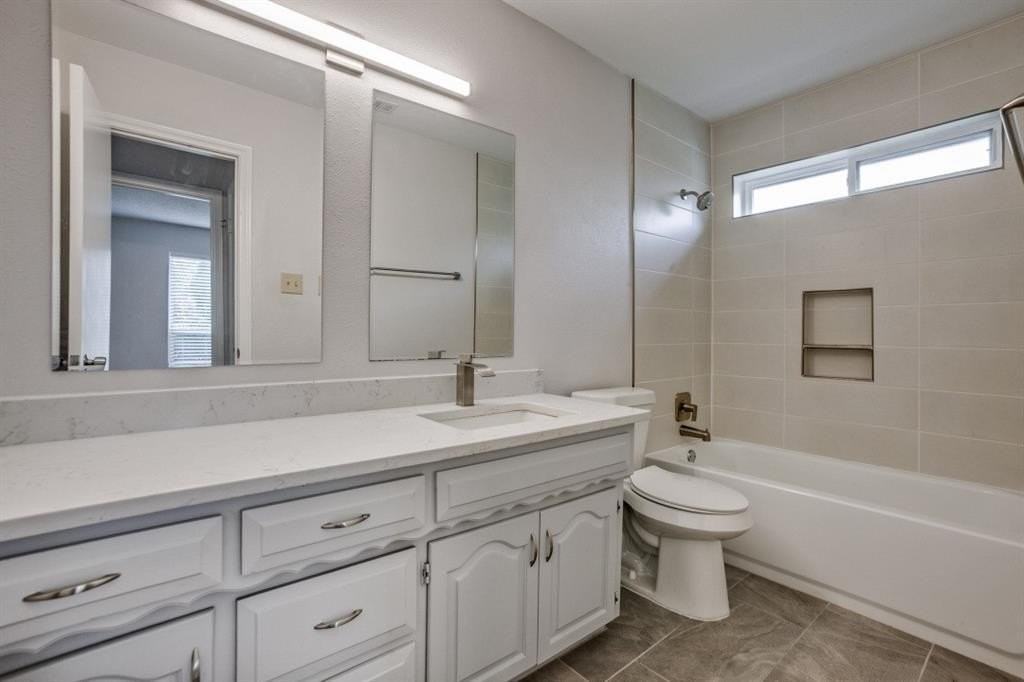 1908 Clemson Dr - Photo 5 of 15