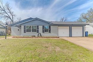 213 Nw Jayellen Ave - Photo 1 of 1