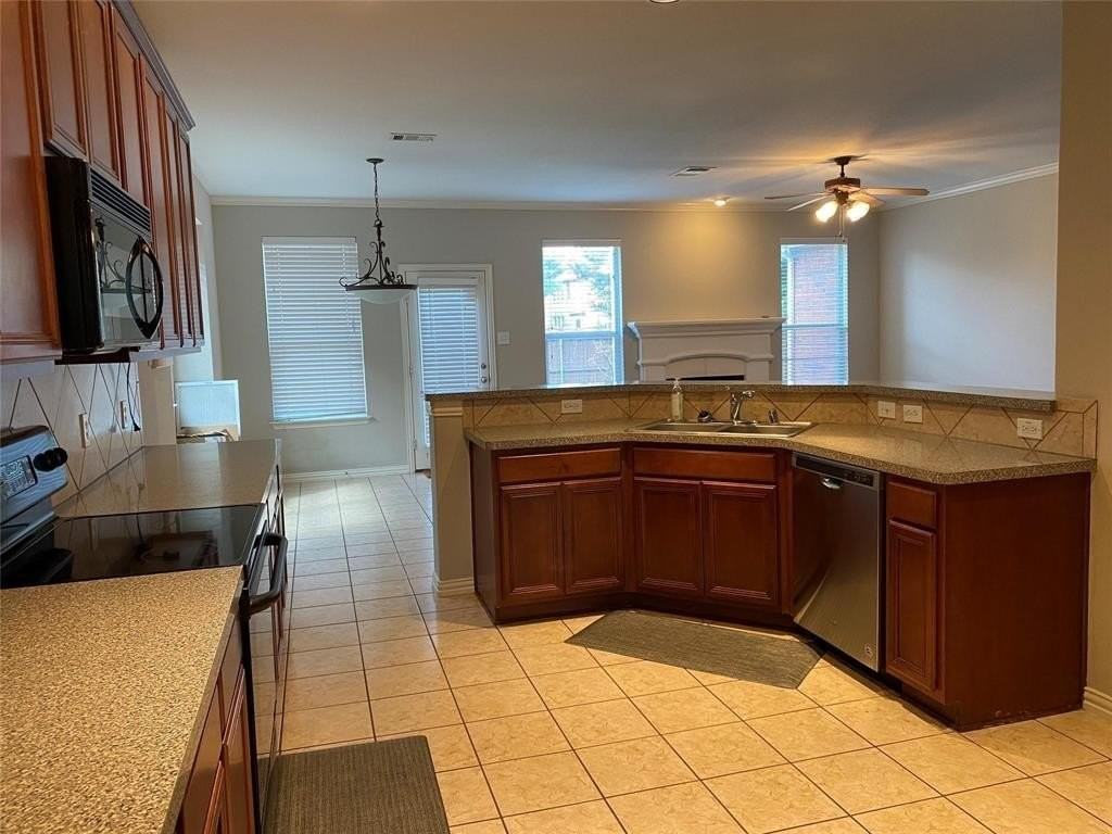 10248 Brenden Dr - Photo 4 of 17