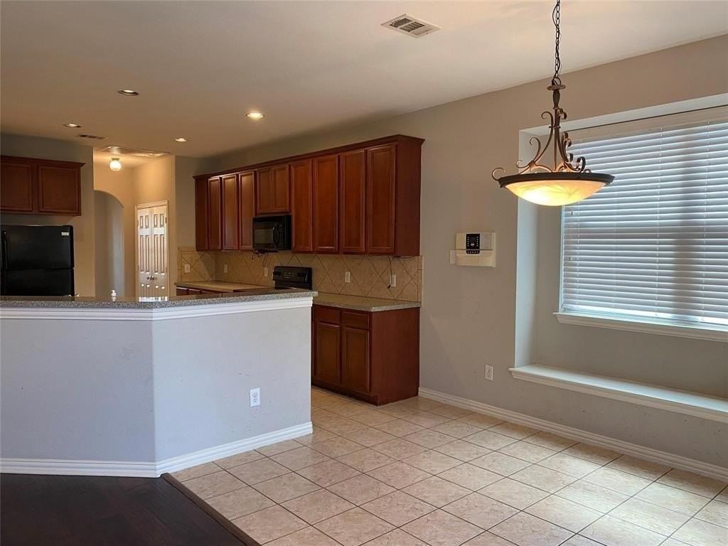 10248 Brenden Dr - Photo 6 of 17