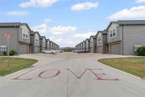 featured image of 105 Abbey Park Ct