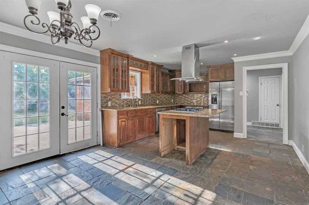 3510 Reeves St - Photo 2 of 7