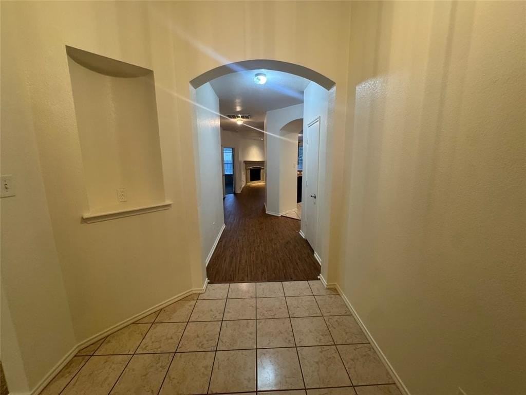 1140 Beaverwood Lane - Photo 2 of 30