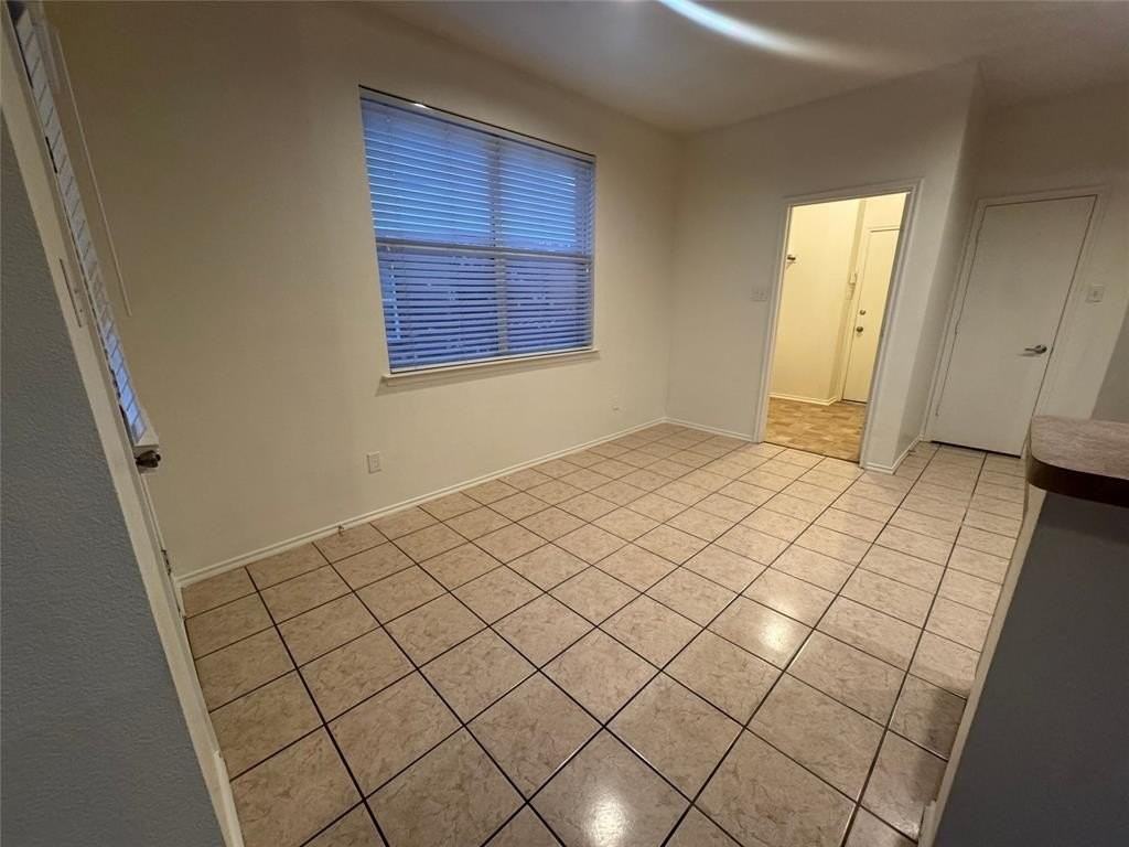 1140 Beaverwood Lane - Photo 7 of 30