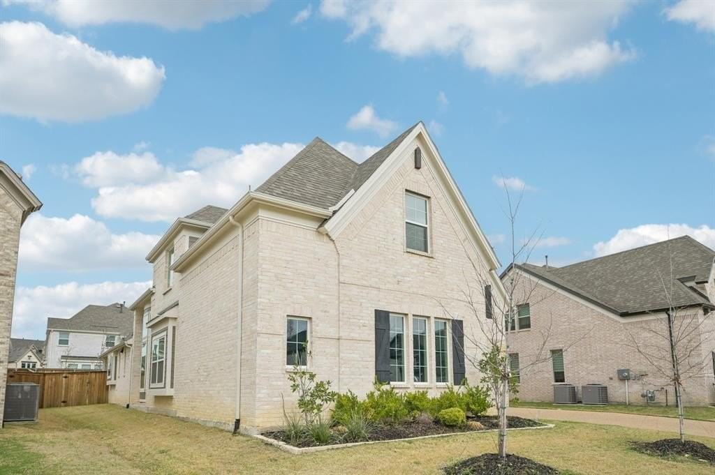 1640 Ranch House Rd - Photo 2 of 40