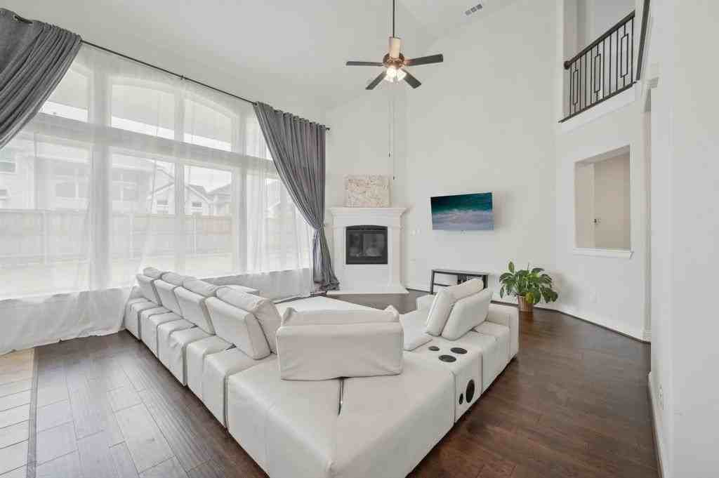 1640 Ranch House Rd - Photo 7 of 40