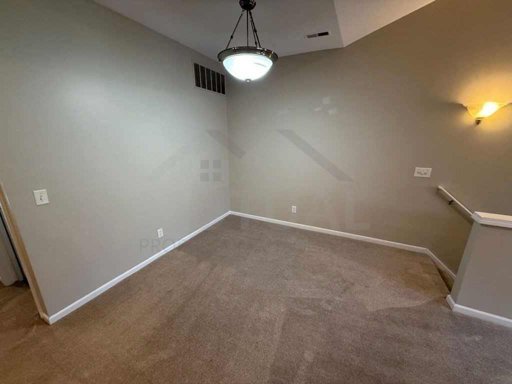 40564 Blythefield Ln - Photo 2 of 8