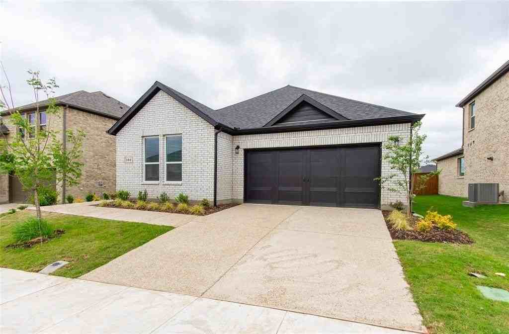 204 Castle Rock Dr - Photo 2 of 24