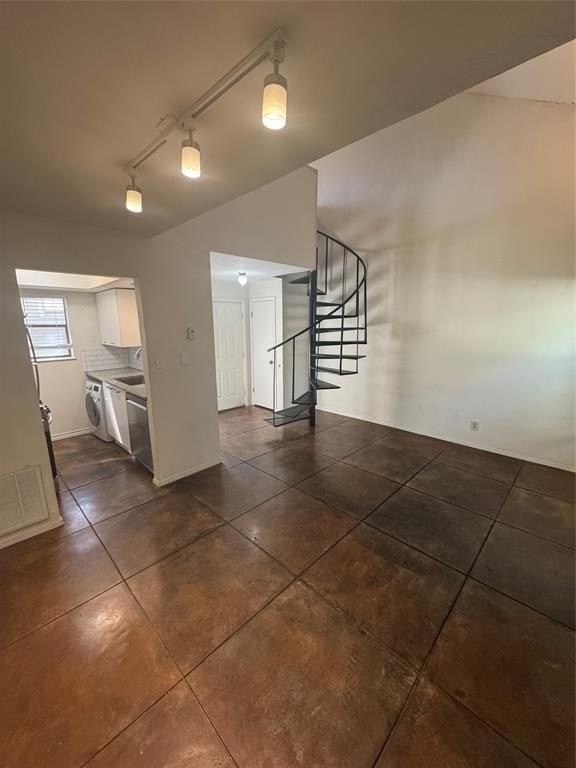 806 W Sycamore St #1 - Photo 3 of 6