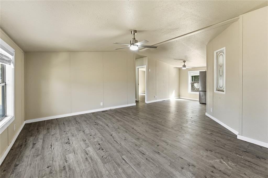 15472 Wendell Dr - Photo 4 of 16