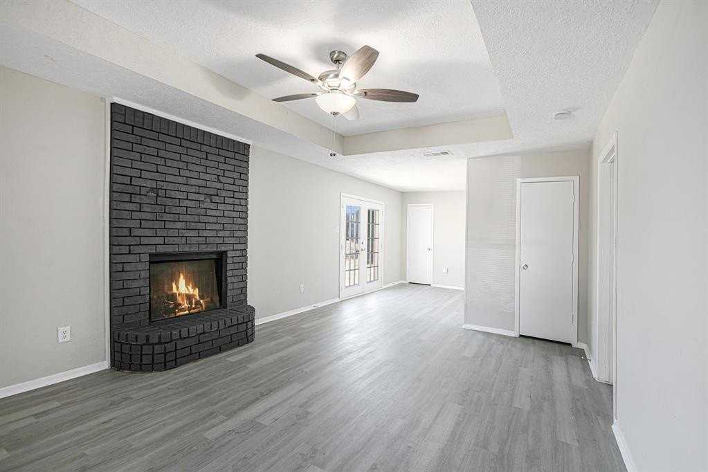 2112 Windhurst Drive - Photo 4 of 18