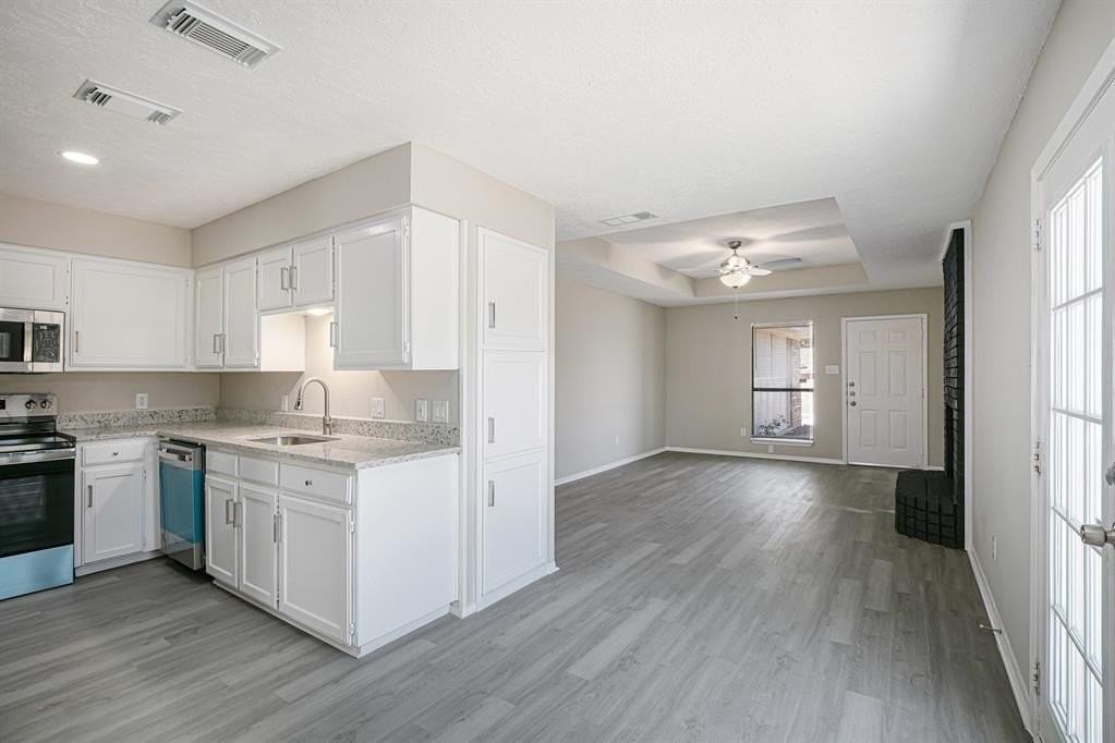 2112 Windhurst Drive - Photo 5 of 18