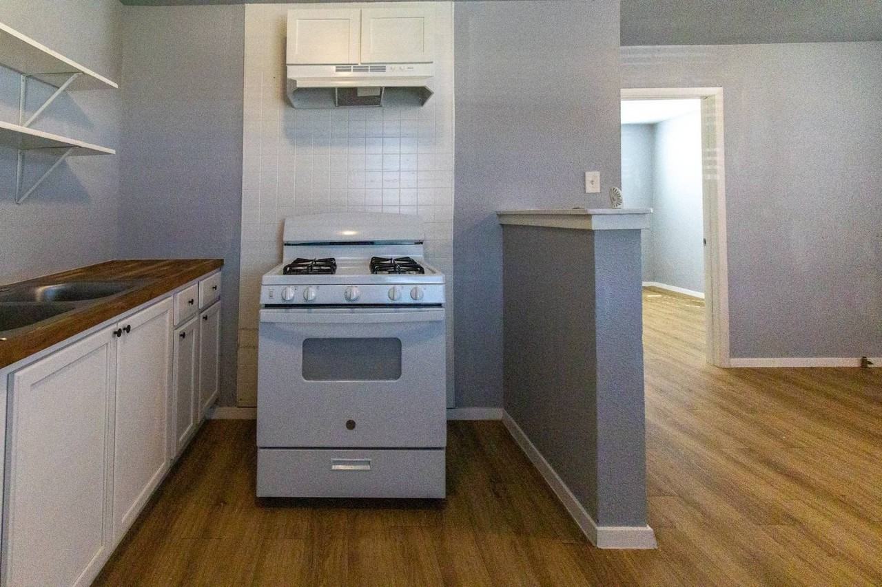 118 W Avenue A - Photo 6 of 11