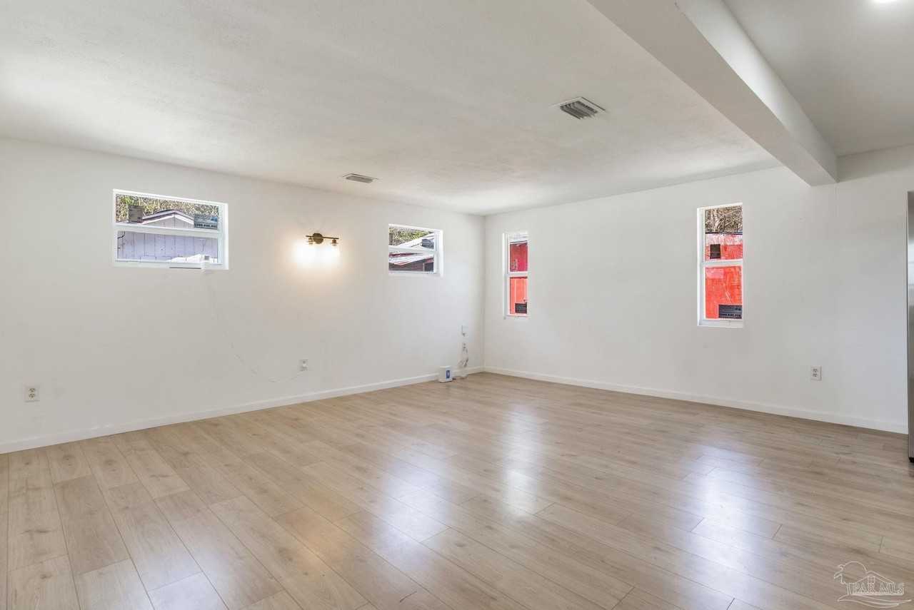 8351 Dudley Ave - Photo 6 of 30