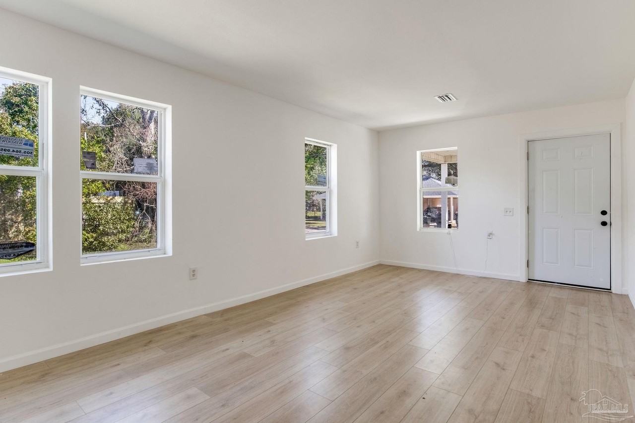 8351 Dudley Ave - Photo 7 of 30