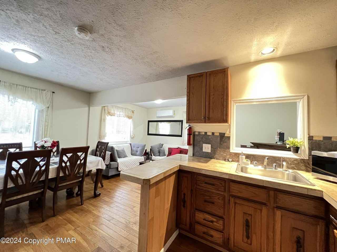 9424 Juniper Dr - Photo 3 of 33