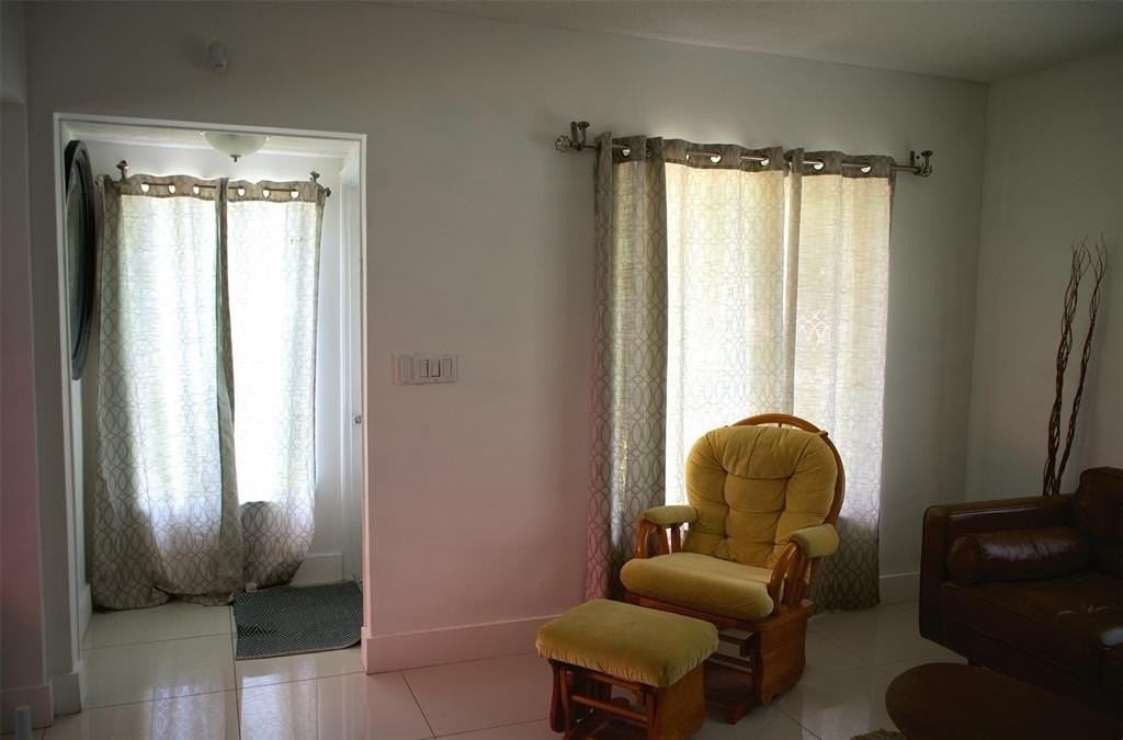 11150 Peachtree Dr - Photo 2 of 27