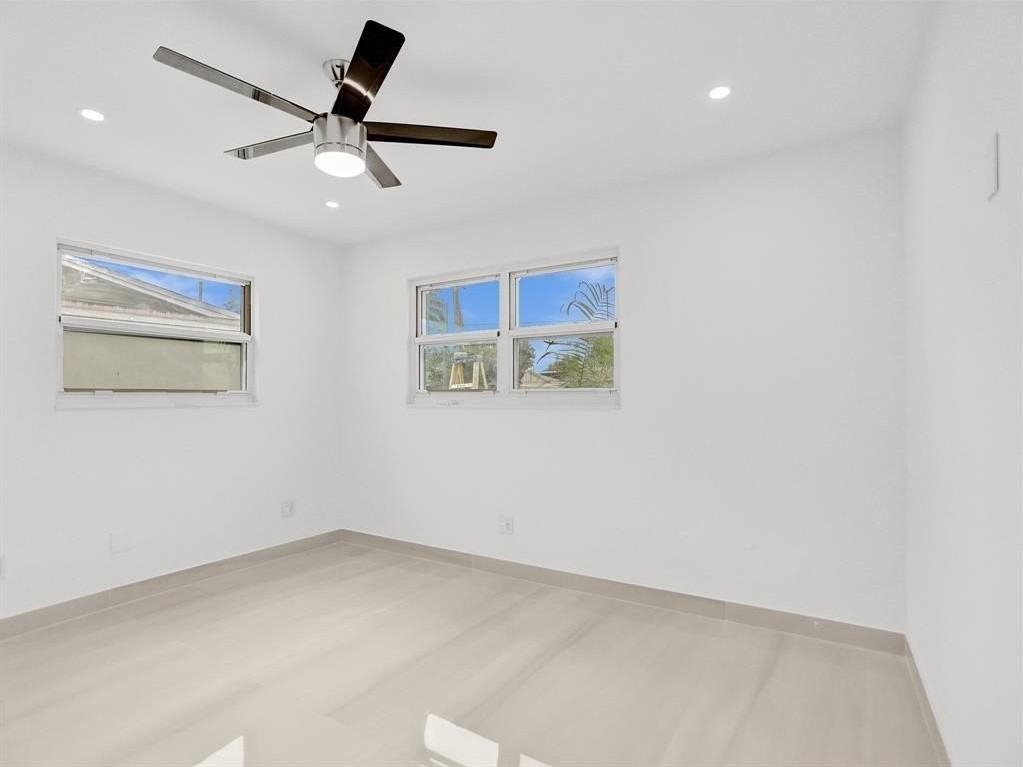 4530 Sw 34th Dr - Photo 6 of 29