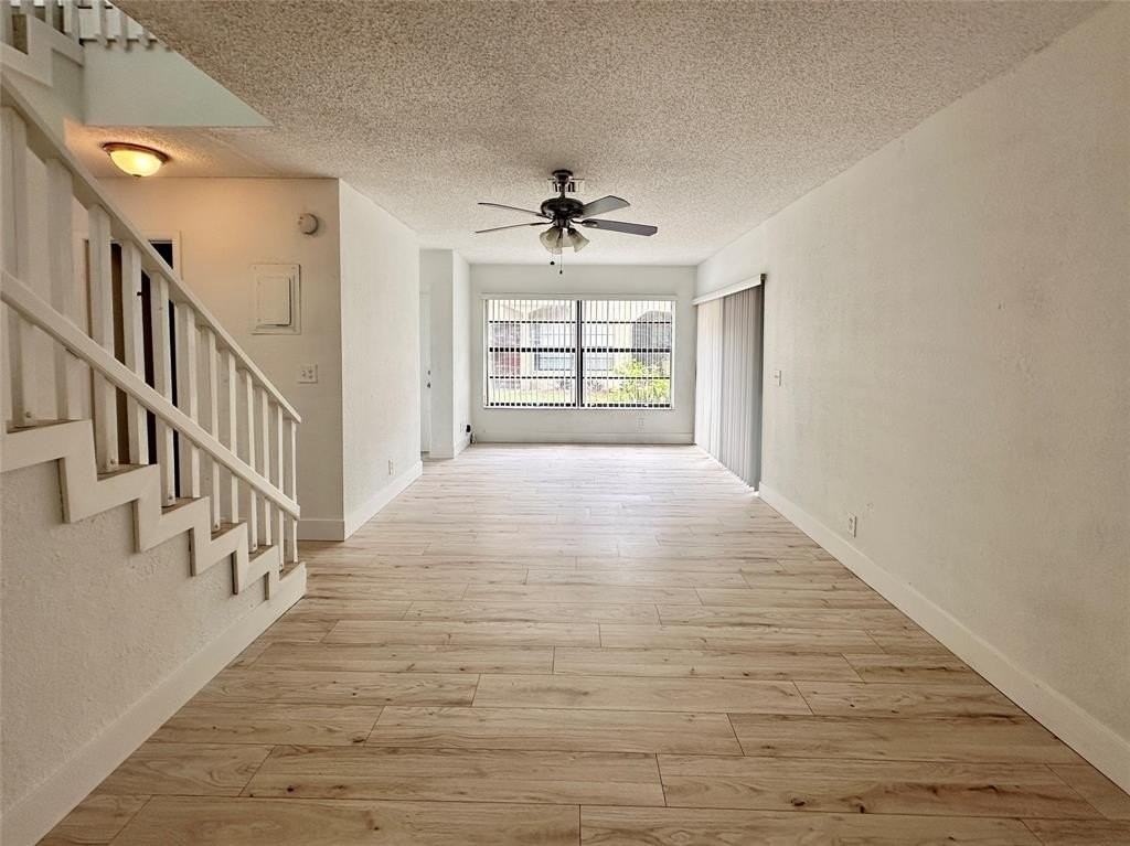 2580 Coral Springs Dr - Photo 3 of 30