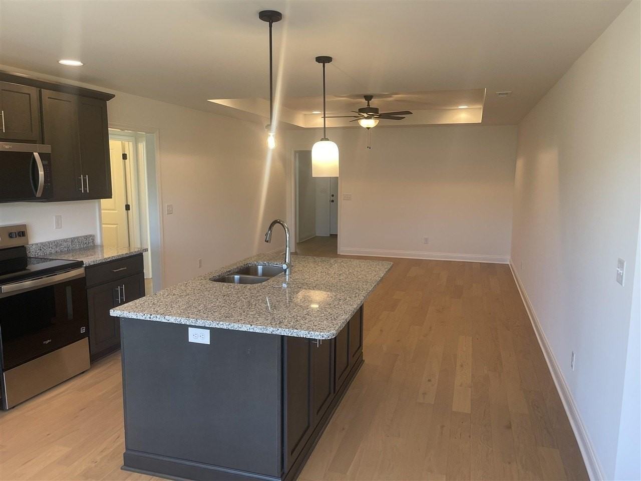 717 Shelldrake Ln - Photo 6 of 9