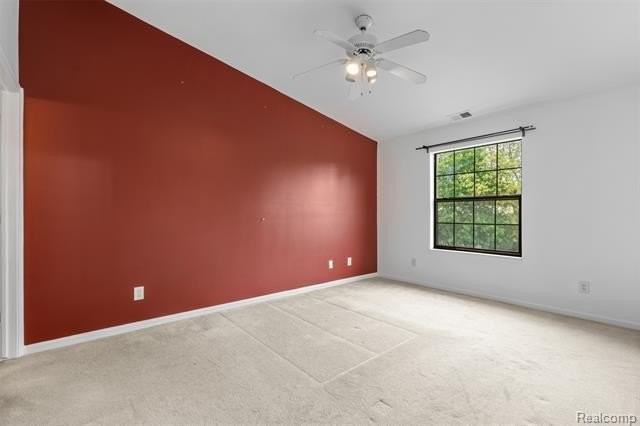 4921 Oak Hill Dr - Photo 5 of 25