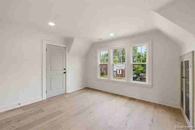 310 E Harry Ave - Photo 6 of 21